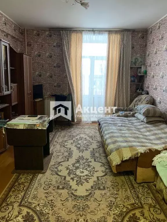 2-к кв. Ивановская область, Иваново просп. Ленина, 61 (57.1 м) - Фото 0
