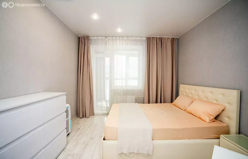 2-комнатная квартира: Челябинск, улица Братьев Кашириных, 131Б (49.1 ... - Фото 2