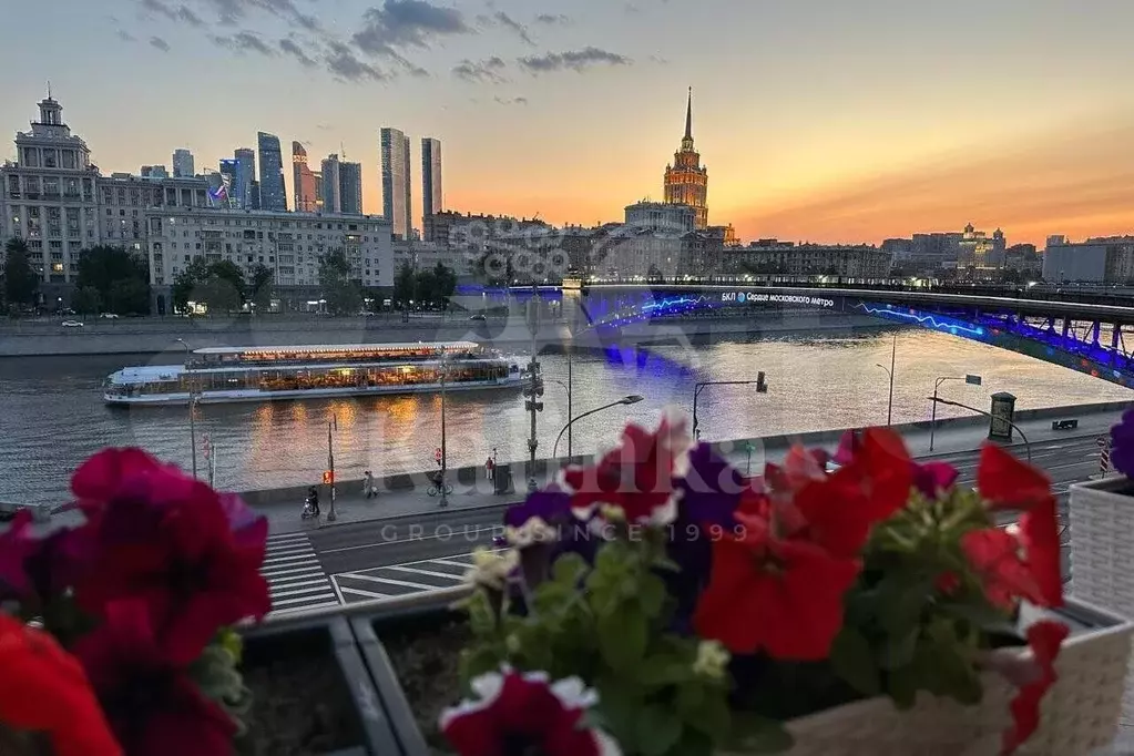 3-к. квартира, 115 м, 4/11 эт. - Фото 1