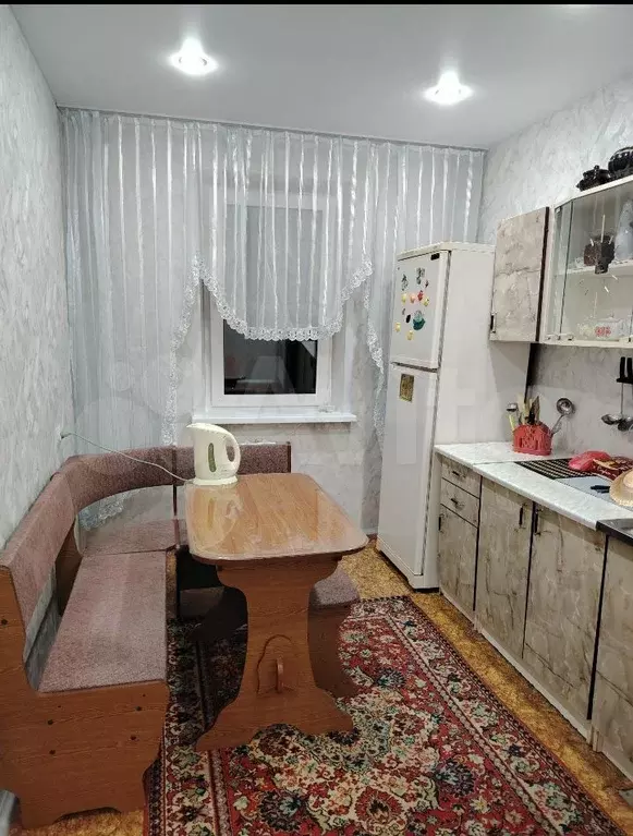 2-к. квартира, 52 м, 3/9 эт. - Фото 0