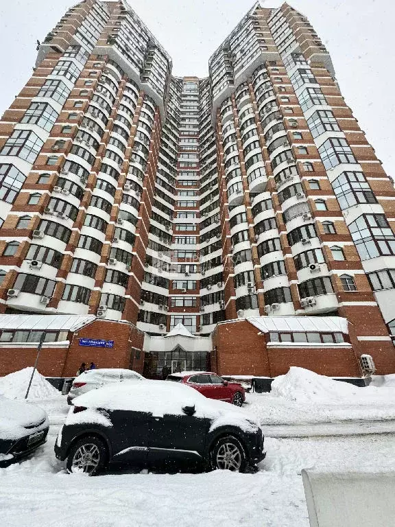 Продается 3-комнатная квартира - Фото 1