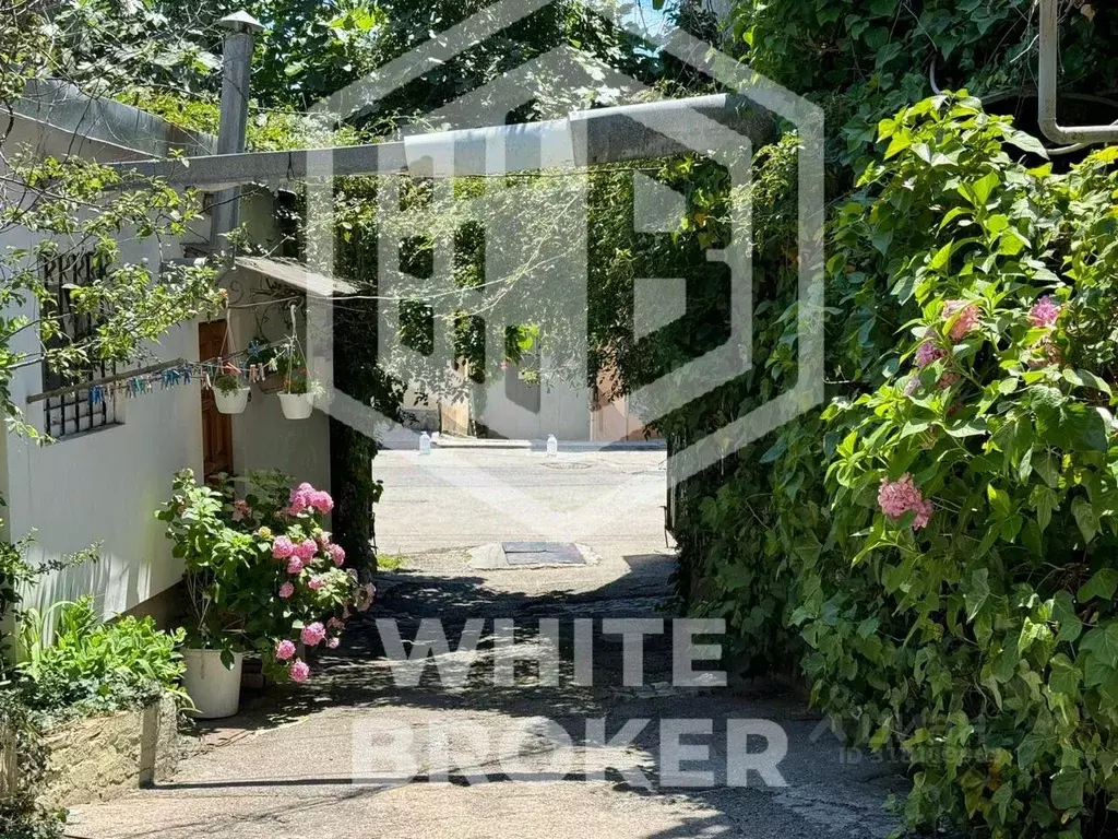 2-к кв. Крым, Ялта ул. Дражинского, 42 (56.8 м) - Фото 0