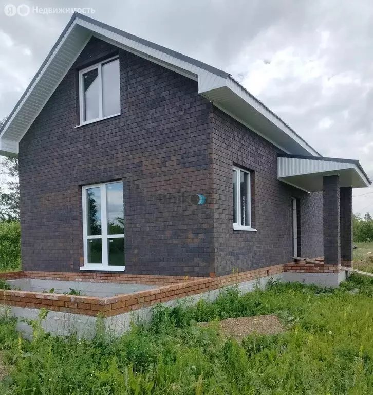 Дом в село Октябрьский, Солнечная улица (120 м) - Фото 0