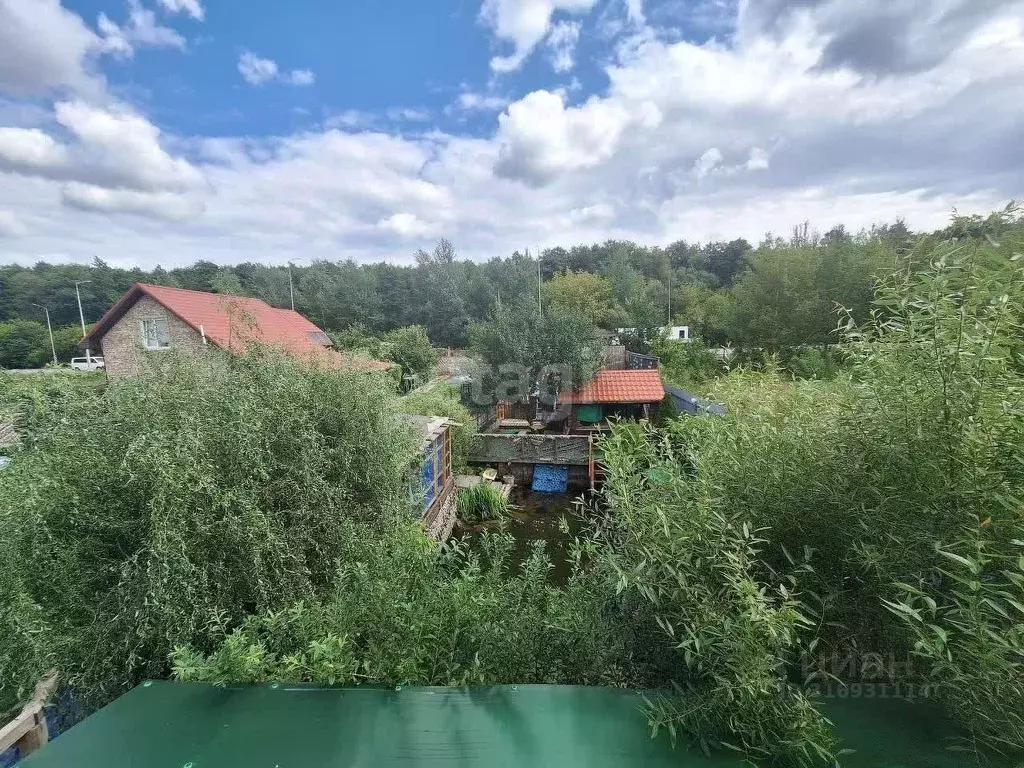 Дом в Белгородская область, Старооскольский городской округ, с. ... - Фото 0