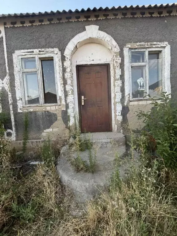 Дом в Калмыкия, Элиста ул. Зюн-Гар, 12 (243 м) - Фото 1