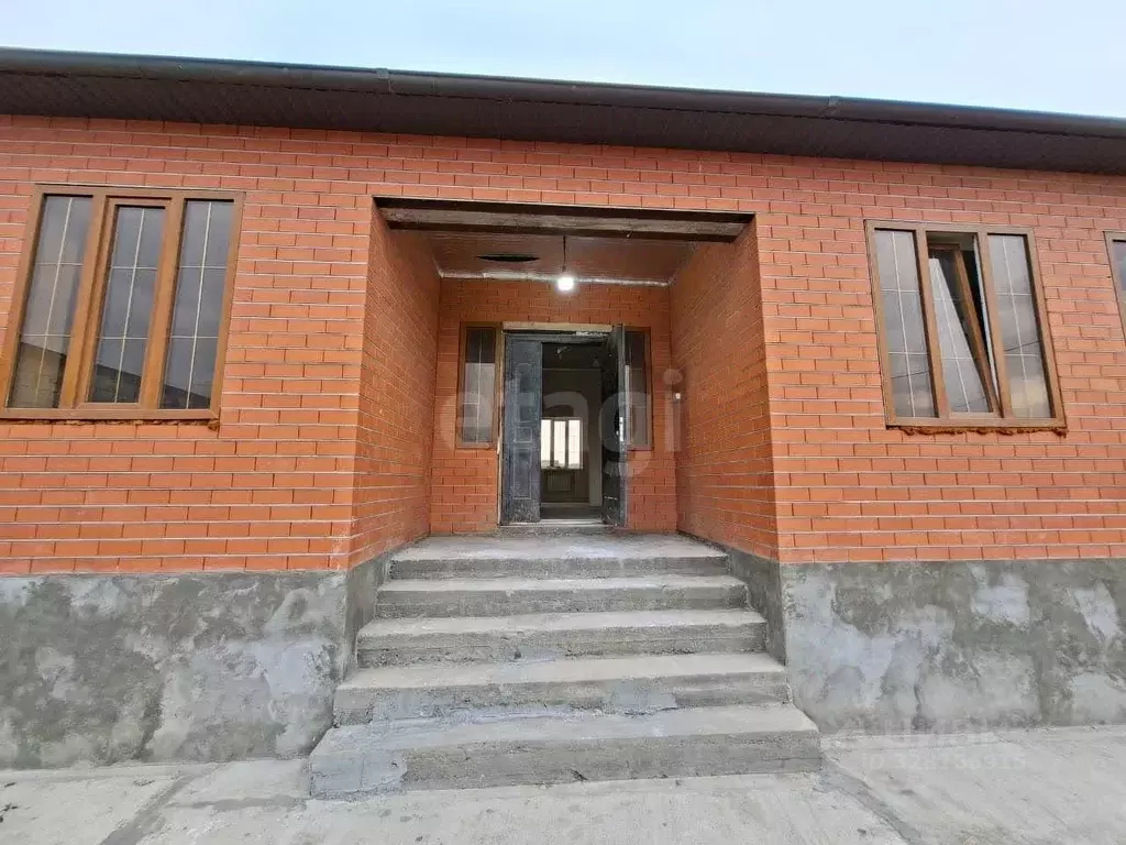 Дом в Ингушетия, Малгобек ул. Эгиева (154 м) - Фото 1