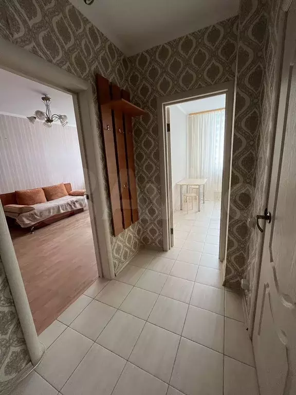 1-к. квартира, 37 м, 4/10 эт. - Фото 0