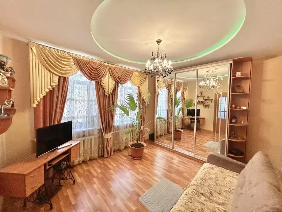 2-к кв. Пермский край, Березники ул. Челюскинцев, 10 (46.3 м) - Фото 0