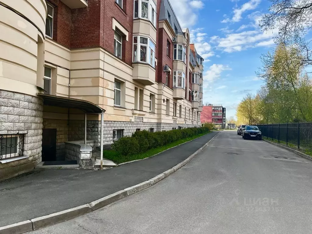 Офис в Санкт-Петербург, Санкт-Петербург, Павловск Березовая ул., 25 ... - Фото 1