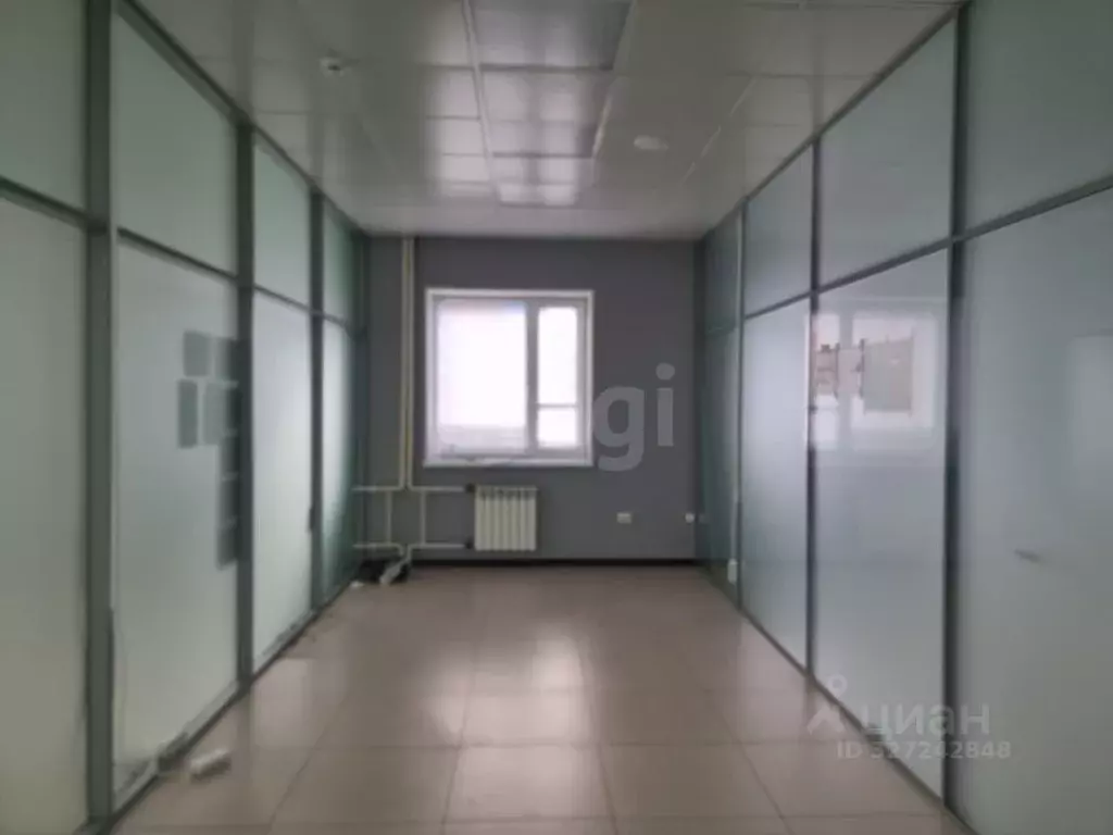 Офис в Ямало-Ненецкий АО, Новый Уренгой просп. Губкина, 14А (21 м) - Фото 1