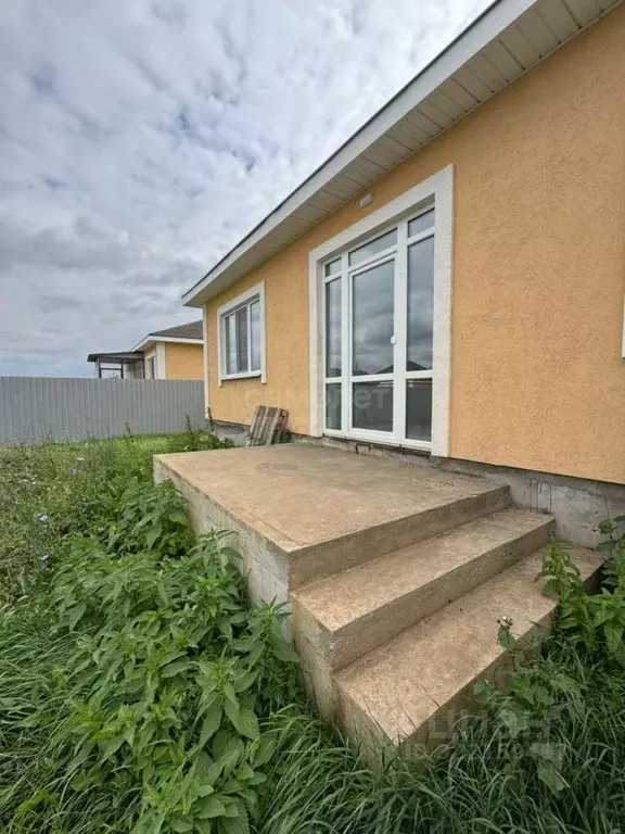 Дом в Оренбургская область, Оренбургский район, Ивановский сельсовет, ... - Фото 1