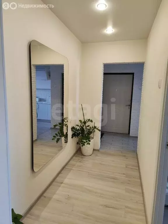 3-комнатная квартира: Курган, жилой район Заозёрный, 7-й микрорайон, 9 ... - Фото 1