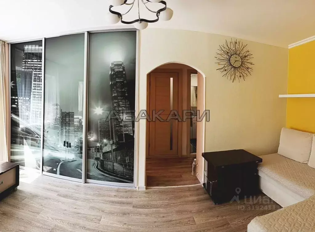 2-к кв. Красноярский край, Красноярск ул. Горького, 36 (36.0 м) - Фото 1