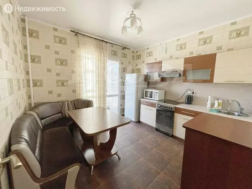 2-комнатная квартира: Тюмень, улица Московский Тракт, 85к1 (56 м) - Фото 1