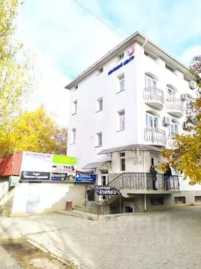 Помещение свободного назначения в Севастополь просп. Октябрьской ... - Фото 1