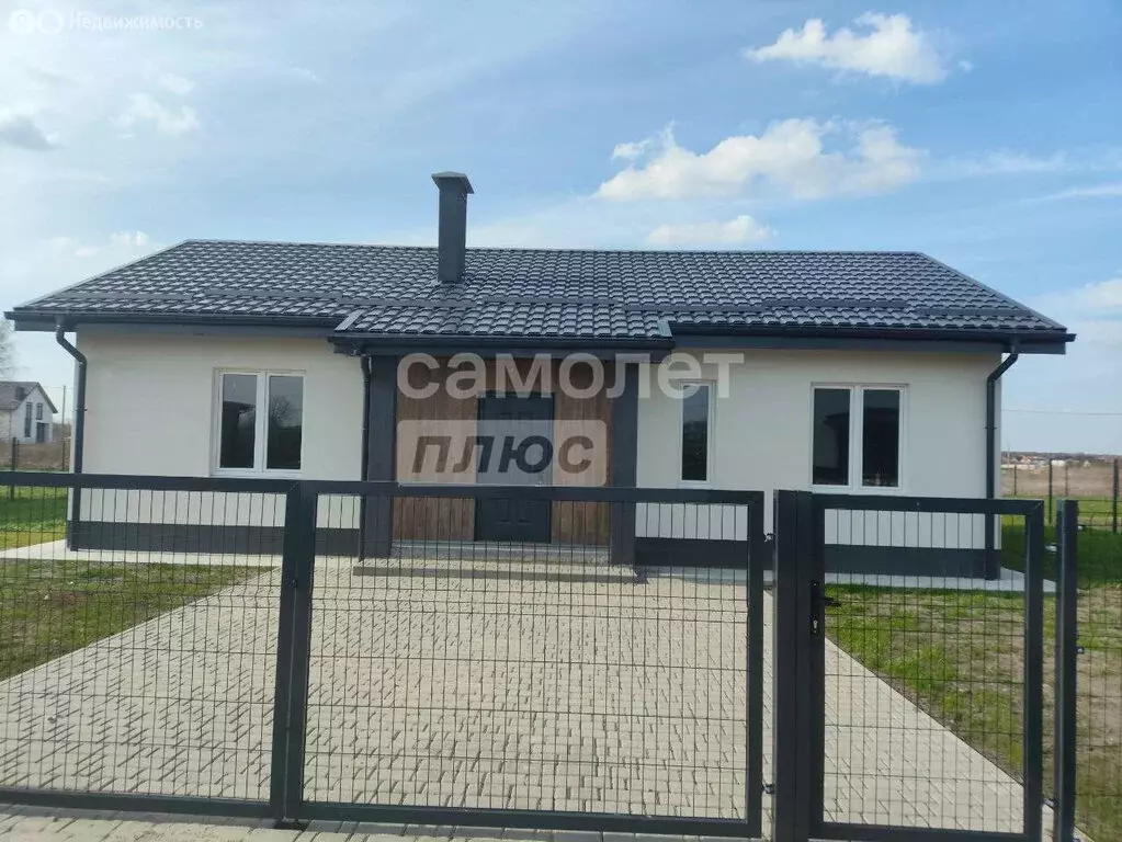 Дом в Калининградская область, Гурьевский муниципальный округ, посёлок ... - Фото 0