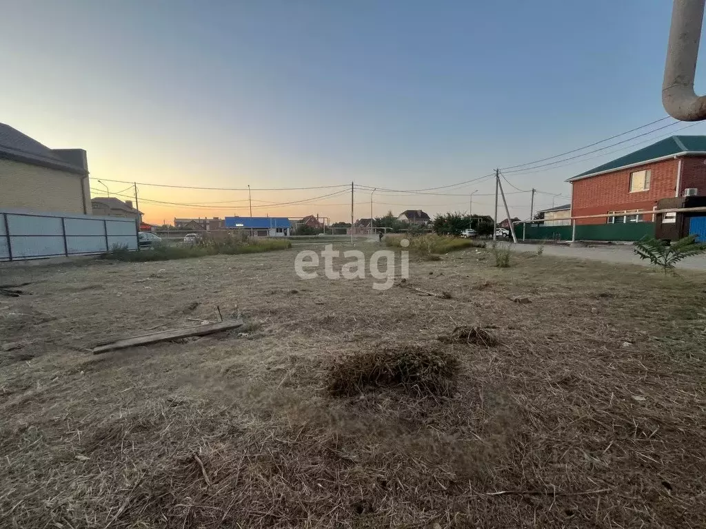 Участок в Краснодарский край, Ейск Международная ул. (5.6 сот.) - Фото 1