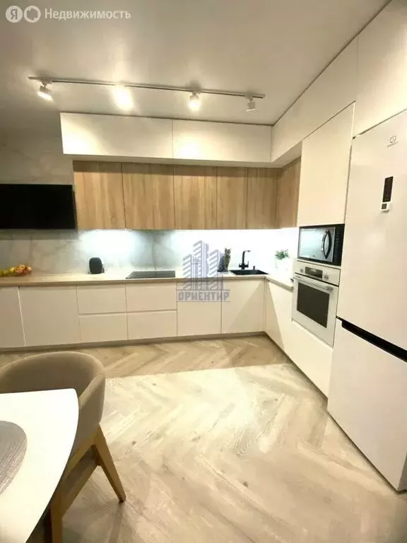 2-комнатная квартира: Чебоксары, улица И.П. Прокопьева, 11 (75 м) - Фото 1