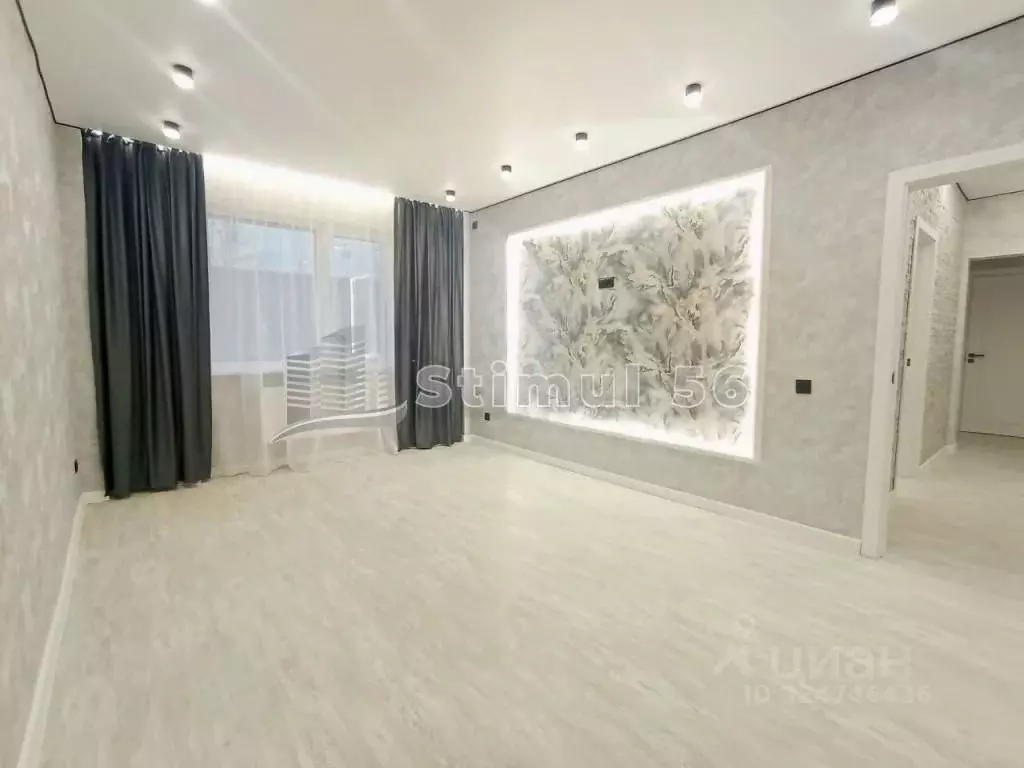 2-к кв. Оренбургская область, Оренбург ул. Фронтовиков, 10/4 (58.0 м) - Фото 2