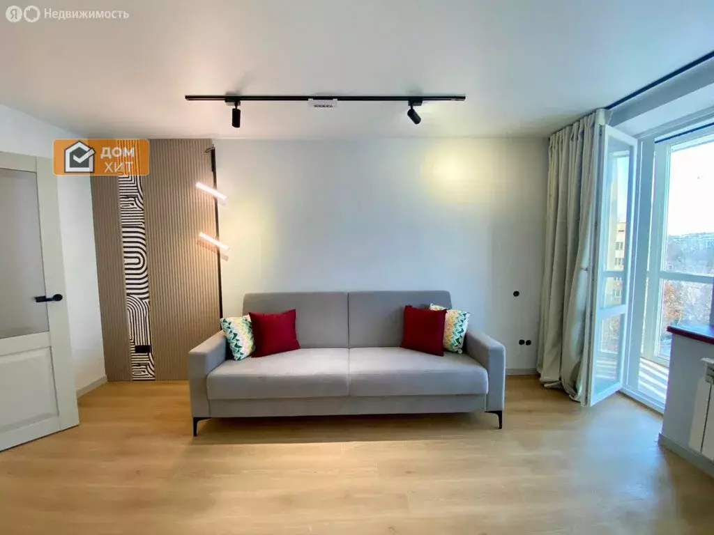 2-комнатная квартира: Симферополь, улица Тренёва, 8 (60 м) - Фото 1