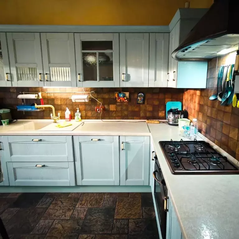 Коттедж в Астраханская область, Астрахань пер. 8-й Заводской, 6 (305 ... - Фото 1