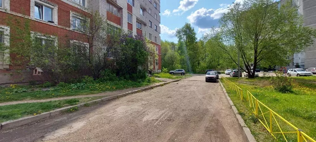 Помещение свободного назначения в Тверская область, Тверь Молодежный ... - Фото 1