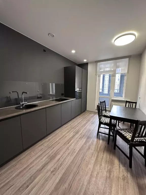 3-к кв. Санкт-Петербург Малая Митрофаньевская ул., 5к1 (93.0 м) - Фото 1