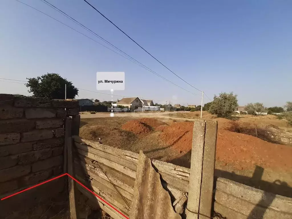 Дом в Крым, Сакский район, Лесновское с/пос, с. Владимировка ул. ... - Фото 2