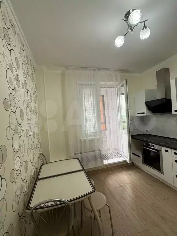 1-к. квартира, 32 м, 14/27 эт. - Фото 1