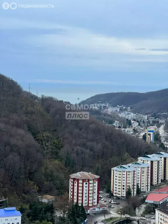 Квартира-студия: Туапсе, улица Портовиков, 9 (70 м) - Фото 0