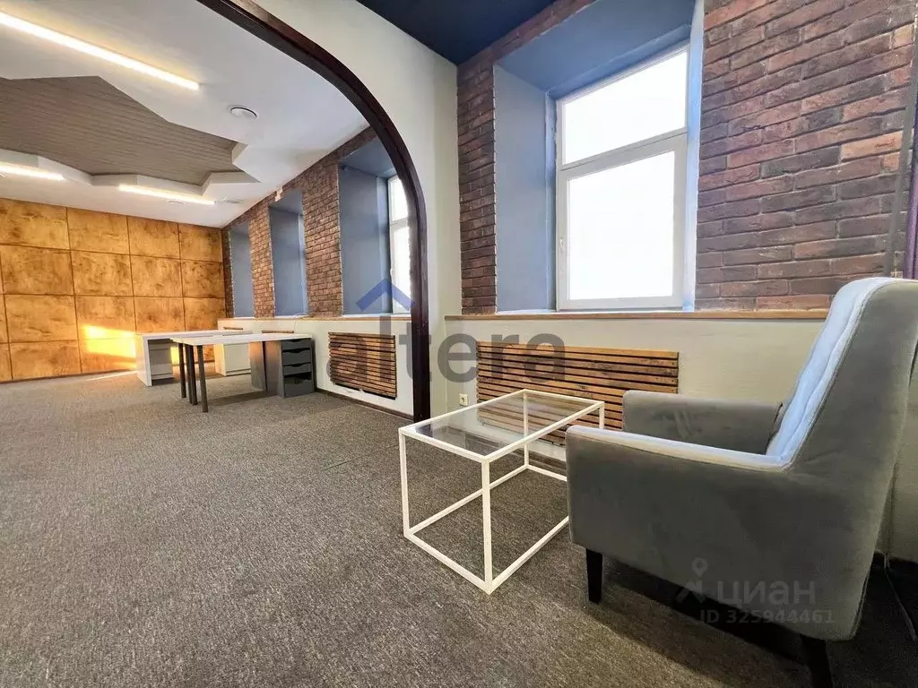 Помещение свободного назначения в Татарстан, Казань Университетская ... - Фото 1