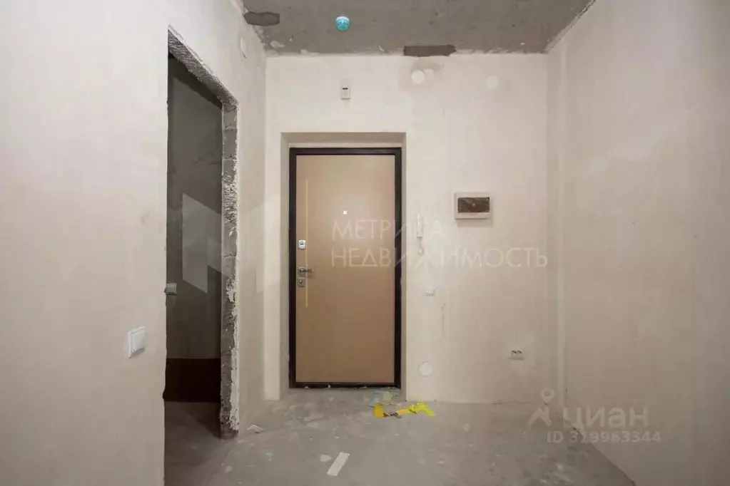 Студия Тюменская область, Тюмень ул. Краснооктябрьская, 6 (33.6 м) - Фото 0