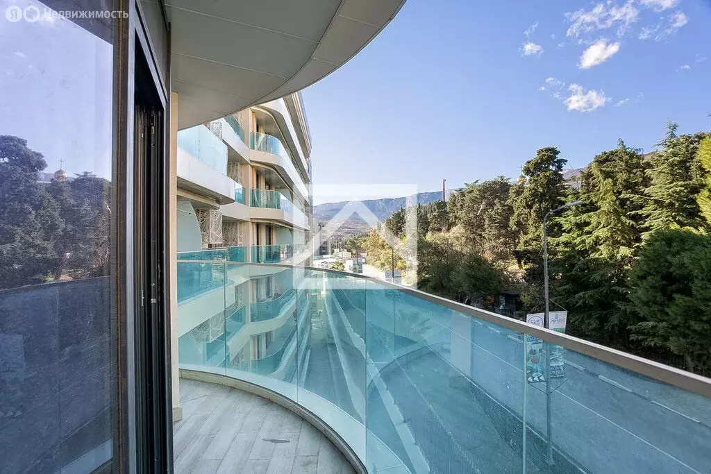 Квартира-студия: Ялта, улица Дражинского, 45А (50.5 м) - Фото 1