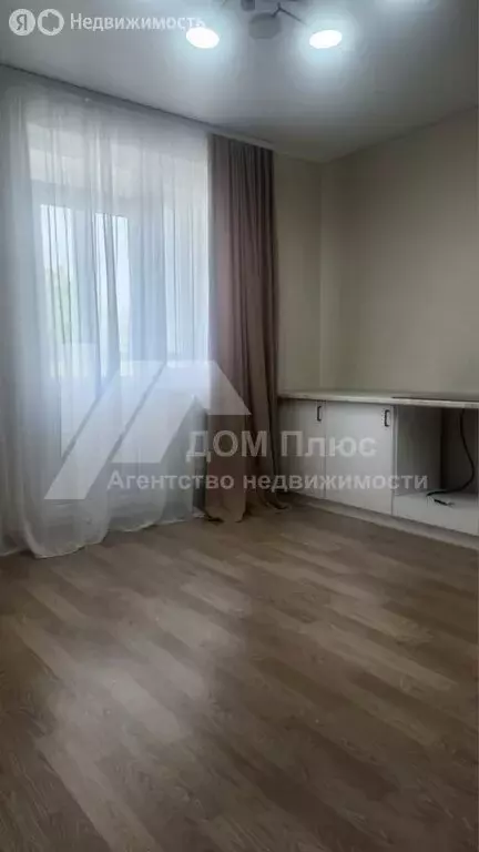 3-комнатная квартира: Вологда, Фрязиновская улица, 10 (92 м) - Фото 1