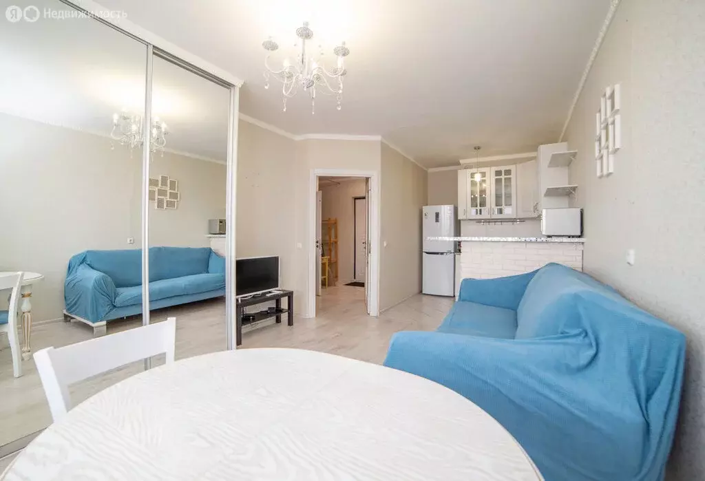 2-комнатная квартира: Екатеринбург, улица Белинского, 111 (42.3 м) - Фото 1