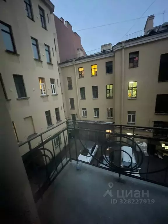 Комната Санкт-Петербург 10-я Васильевского острова линия, 25/42 (18.5 ... - Фото 1