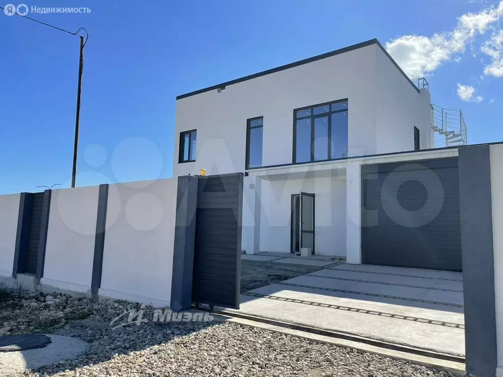 Дом в Севастополь, улица Василия Колодкина, 63 (236 м) - Фото 1