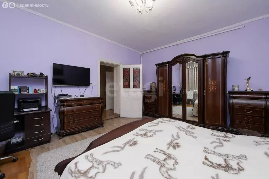 4-комнатная квартира: Калининград, улица Гоголя, 1 (136 м) - Фото 1