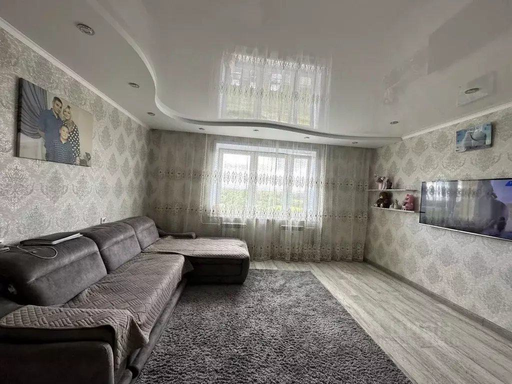 3-к кв. Татарстан, Нижнекамск ул. Фикрята Табеева, 29 (67.8 м) - Фото 0