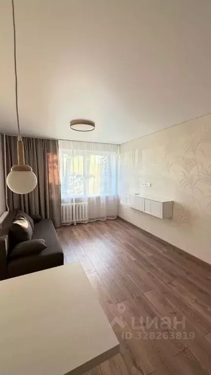 Комната Псковская область, Псков ул. Максима Горького, 51 (18.2 м) - Фото 2