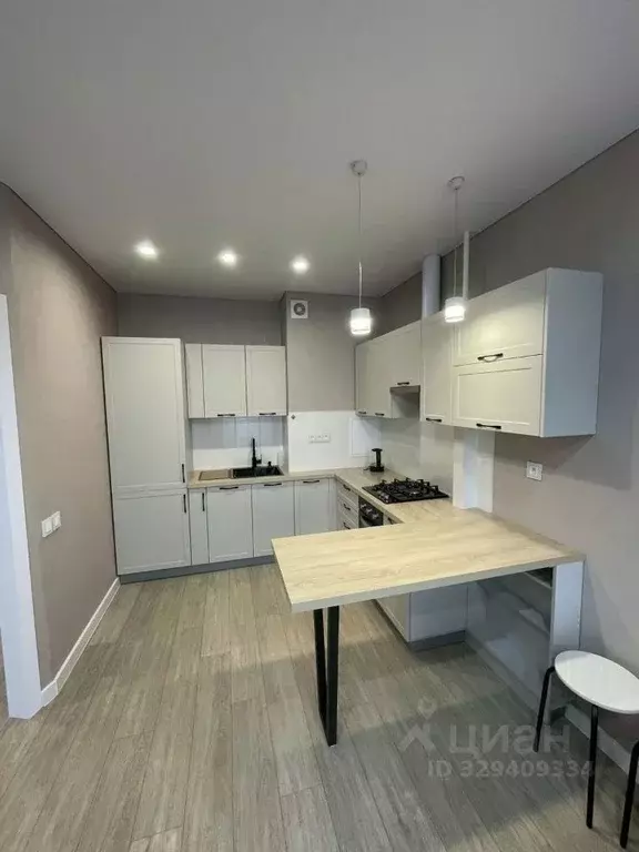 2-к кв. Псковская область, Псков ул. Юности, 22 (37.0 м) - Фото 1