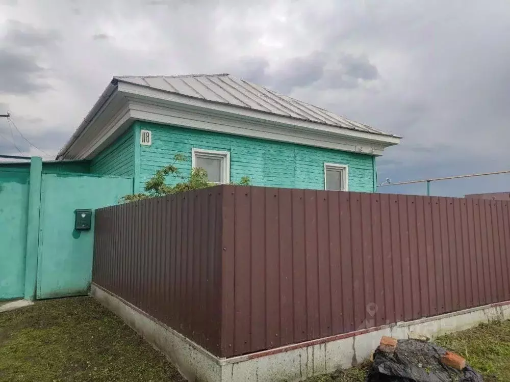 Дом в Омская область, Кормиловский район, с. Сыропятское Береговая ... - Фото 1