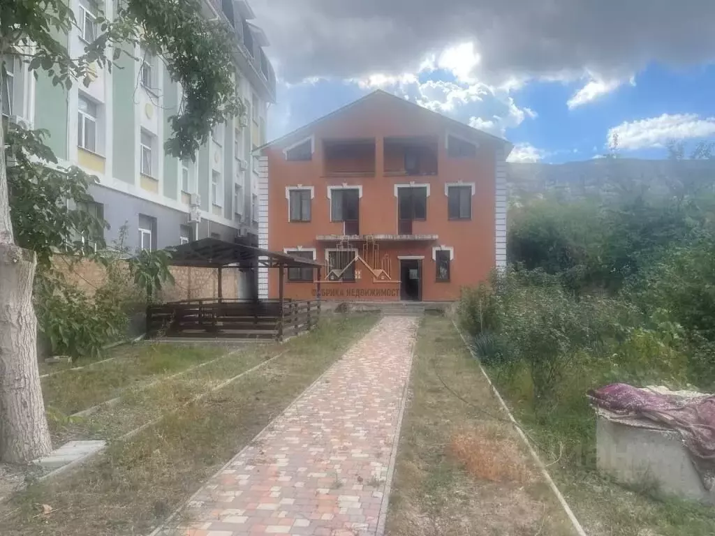 Дом в Крым, Симферополь ул. Воровского, 49 (498 м) - Фото 1