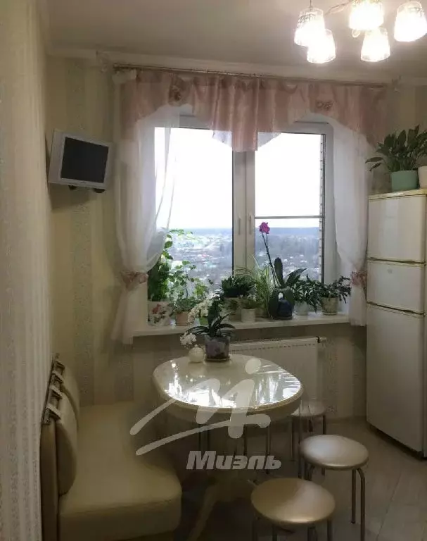 Продается 1-комнатная квартира - Фото 1