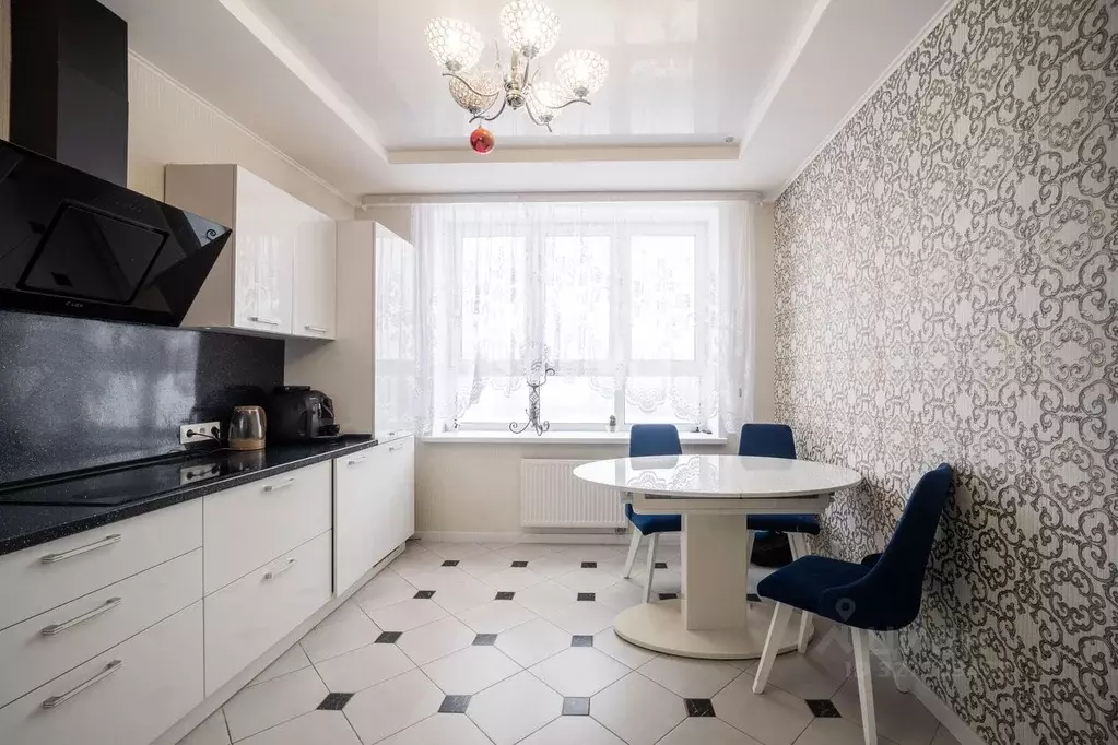 3-к кв. Свердловская область, Екатеринбург ул. Чемпионов, 3 (78.0 м) - Фото 2