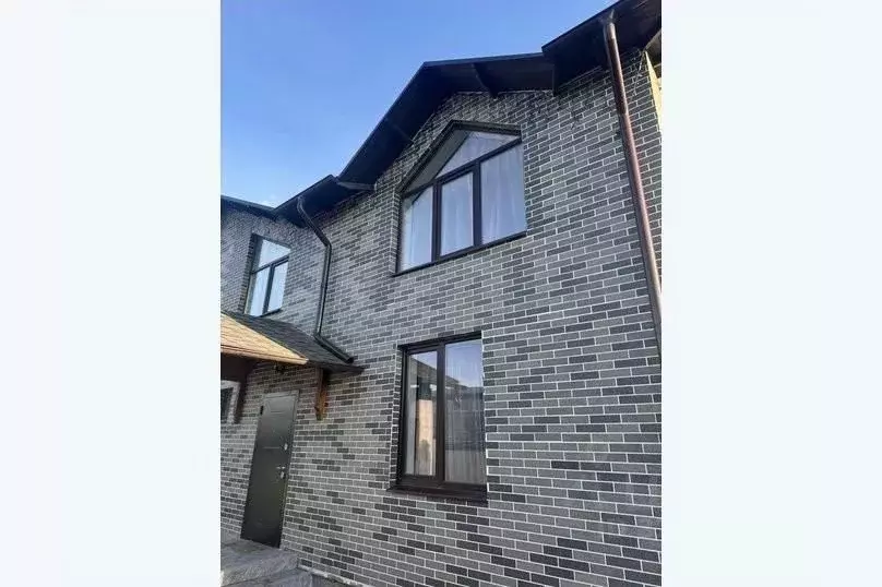 Дом в Ставропольский край, Минераловодский муниципальный округ, пос. ... - Фото 0