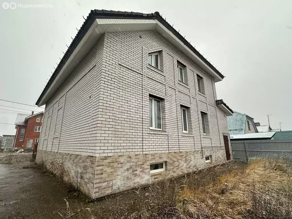 Дом в Казань, улица Тыныч (377 м) - Фото 1