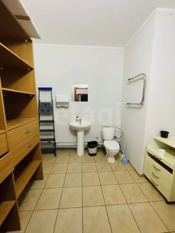 Помещение свободного назначения в Свердловская область, Екатеринбург ... - Фото 2