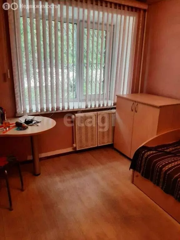 3-комнатная квартира: Хабаровск, улица Калинина, 38 (64.5 м) - Фото 1