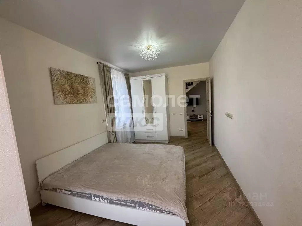 3-к кв. Калужская область, Белоусово Жуковский район, Жуковская ул., ... - Фото 0